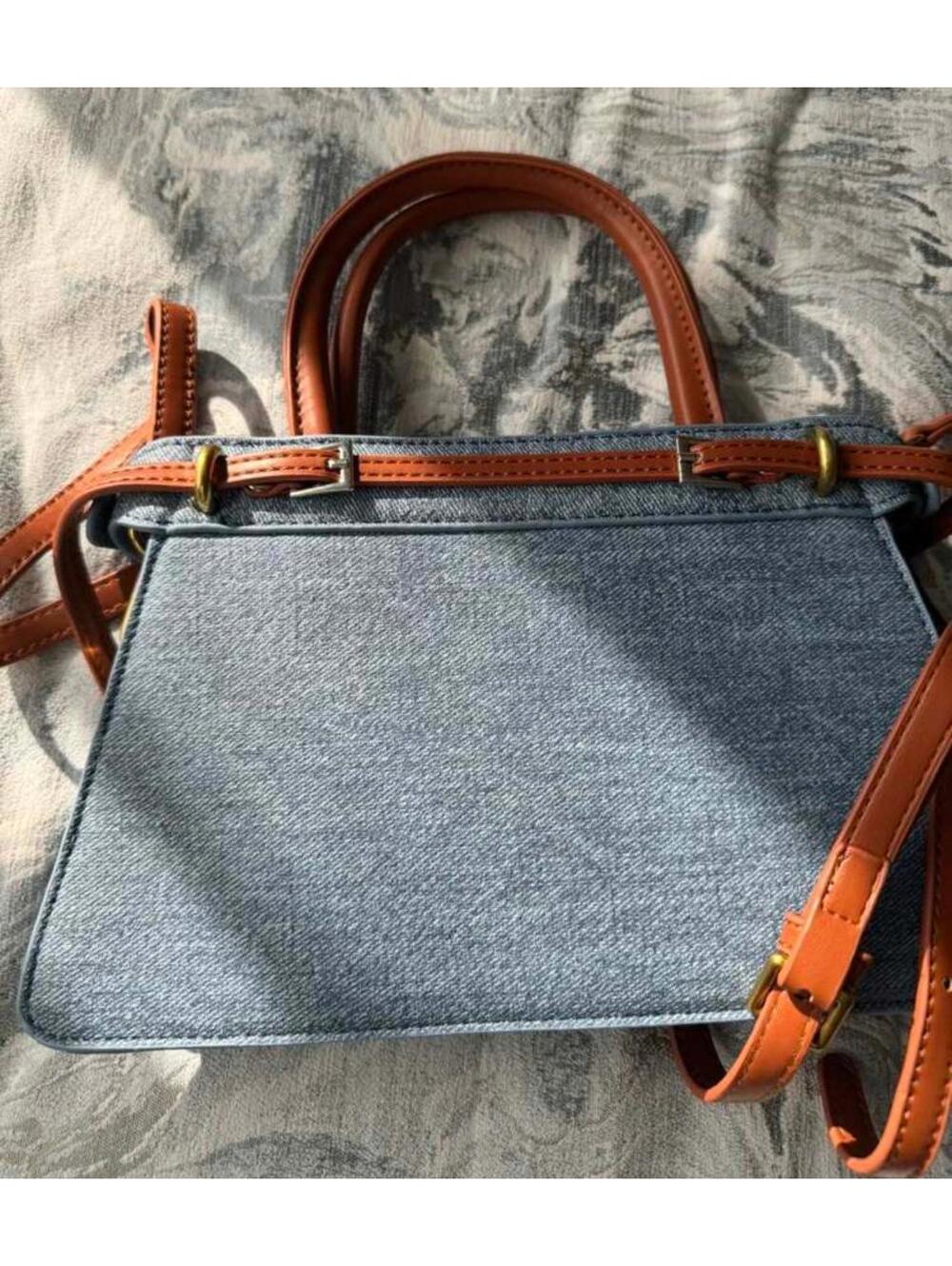 blue handbag - Picture 2 of 3
